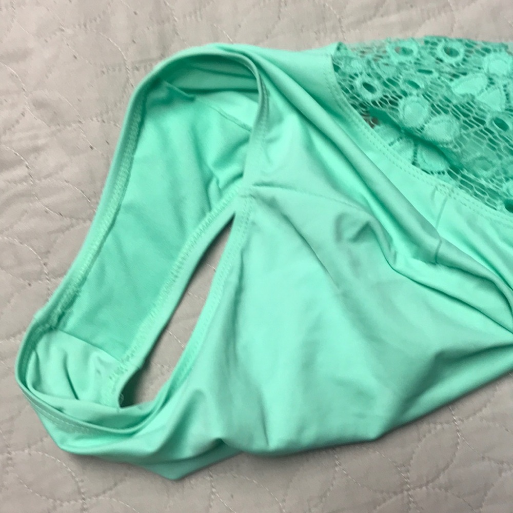 Bathing suit - Picture 4 of 4